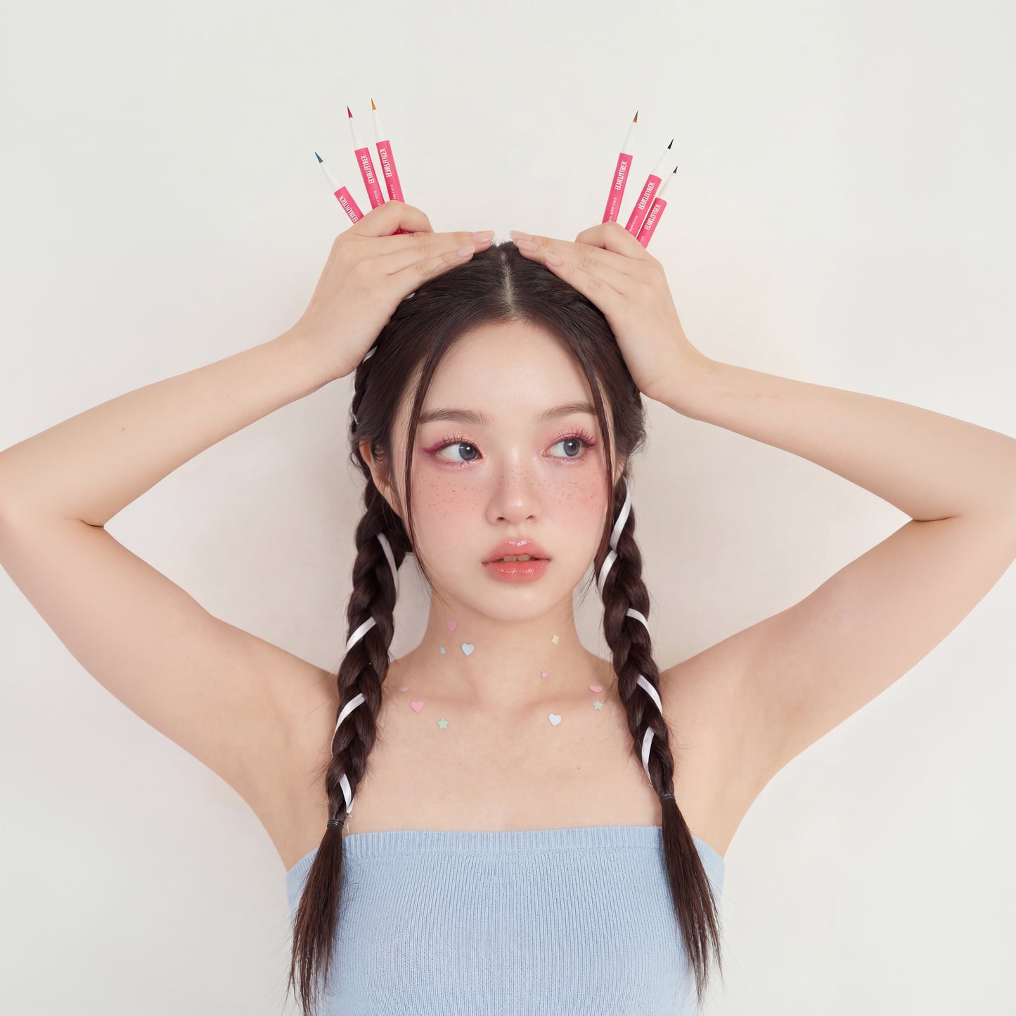 Kẻ mắt KITSCH CATCH Festive Eye Liner
