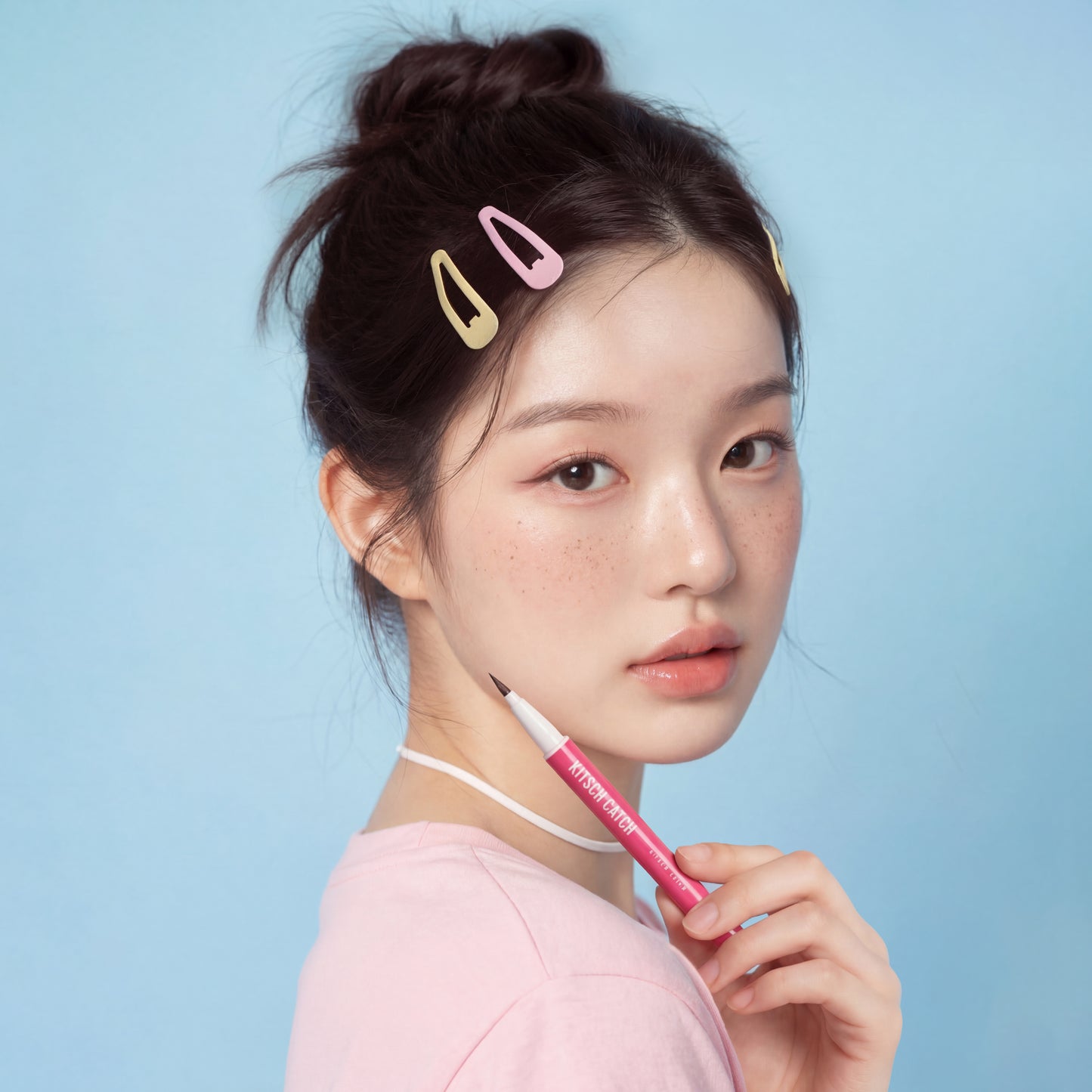Kẻ mắt KITSCH CATCH Festive Eye Liner
